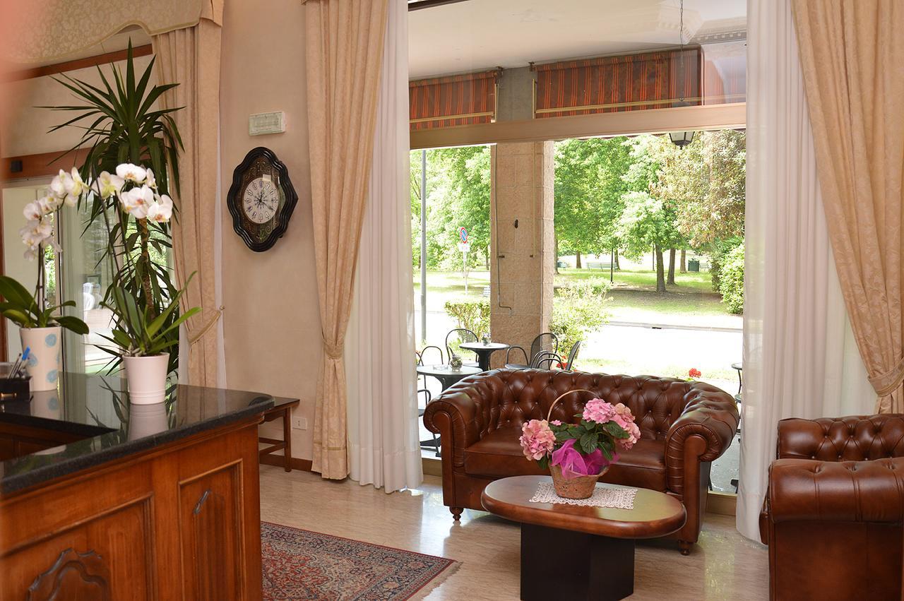 Hotel Plaza Tabiano Terme Dış mekan fotoğraf